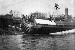 Launching the keel EDDIE at Mirfield.