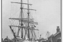 GDMA017 Norwegian barque enters Victoria Lock, Goole, 1907