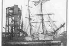 GDMA035 Barque takes on coal, circa 1900.