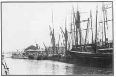 GDMA043 Topsail schooner in Barge Dock, circa 1906. GDMA043 Topsail schooner in Barge Dock, circa 1906.