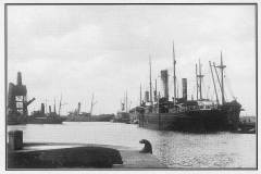 GDMA088 View of West Dock, Goole in early 1920s. GDMA088 View of West Dock, Goole in early 1920s.