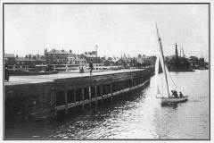 GDMA098 Victoria Pier, Goole circa 1908. GDMA098 Victoria Pier, Goole circa 1908.