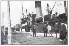 GDMA159 SS Don enters Goole docks early 1940s