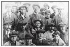 GDMA183 Staff at Aire and Calder Navigation Company repair yard GDMA183 Staff at Aire and Calder Navigation Company repair yard