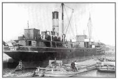 GDMA188 SS Faxfleet of Goole entering Ocean Lock, 1950