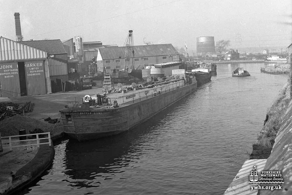 Tanker barge BATTLE STONE launched 9 May 1968