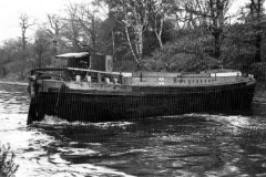 Turning on the Aire & Calder Navigation.
