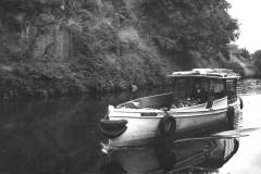 The motor launch Doreen at Horbury Bridge.