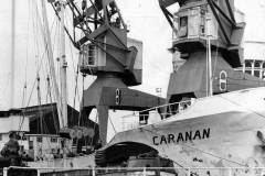 CARANAN discharging naphthenic oil residue.