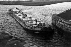 Tanker barge Sandall at Castleford Flood Lock, en-route to Goole Docks.