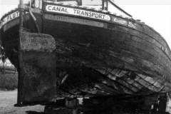 Leeds & Liverpool Canal short-boat Pluto.