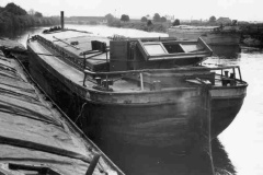 Barge Richard M T on the tidal River Ouse.