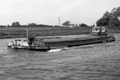 The Lincoln size motor barge Misterton on the River Trent.