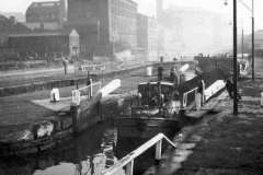 The President entering Leeds Lock.