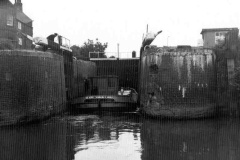 Elspeth Mabel entering a lock.