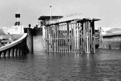 The lock at Barmby-on-the-Marsh.