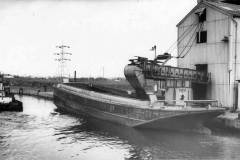 Topsy loading coal at Kellingley Colliery.