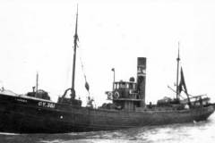 The steam trawler Kuvera (GR381).