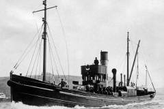 The British Admiralty steam drifter MHD Cascade.