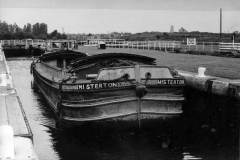 The Lincoln size motor barge Misterton.