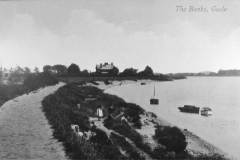A postcard of 'The Banks', Goole
