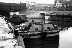 The motor barge No 3.