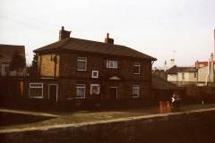 The lockkeeper's house at Ferrybridge Flood Lock No 11.