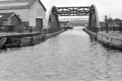 Approaching Stanley Ferry Aqueduct.