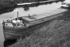 Barge Elsie E near Fall Ing Lock.