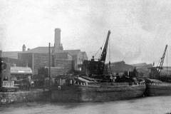 Two Humber keels being loaded.