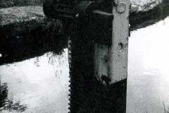 A lock gate rack and pinion paddle.