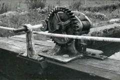 Lock paddle mechanism