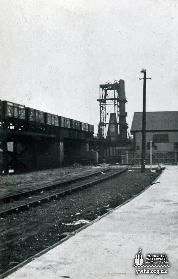 Coal tip at the Railway Hoist, Goole