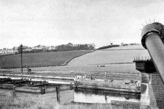 Compartment boats and a dumb barge.