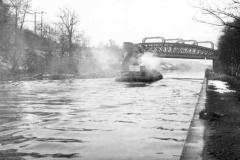 Elizabeth B at Horbury Bridge.