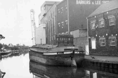 The \'Sheffield\' size motor barge Syntan moored on Beverley Beck.