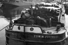 Motor barge Edwin Pitwood