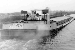 The motor barge Eskdale H on a stretch of the Aire & Calder Navigation.