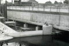 Replacing Stanley Ferry Aqueduct over the River Calder.