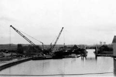 Replacing Stanley Ferry Aqueduct over the River Calder.