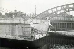 Replacing Stanley Ferry Aqueduct over the River Calder.