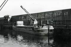 Barge at Warehouse Wharf