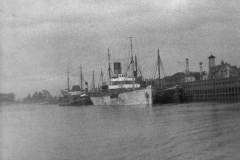 Steamships at Blacktoft Jetty.