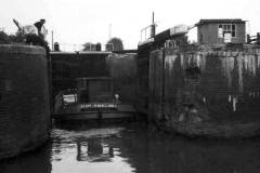 Elspeth Mabel entering an lock.