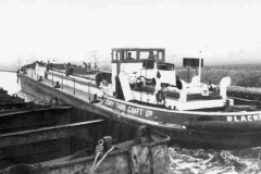 Tanker barge Blackbird under way.