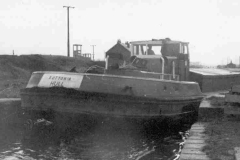 SUTTON A exiting Stanley Ferry Aqueduct.