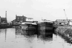 The motor barges Ellen Elizabeth and Enid Hilda.