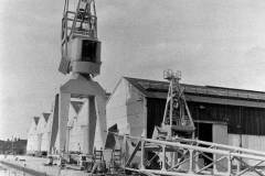 Assembling cranes in Goole Docks.
