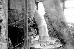 Crushing machinery in Thwaites Mill, Leeds.