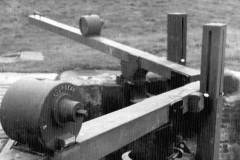 A hydraulically operated gate paddle.